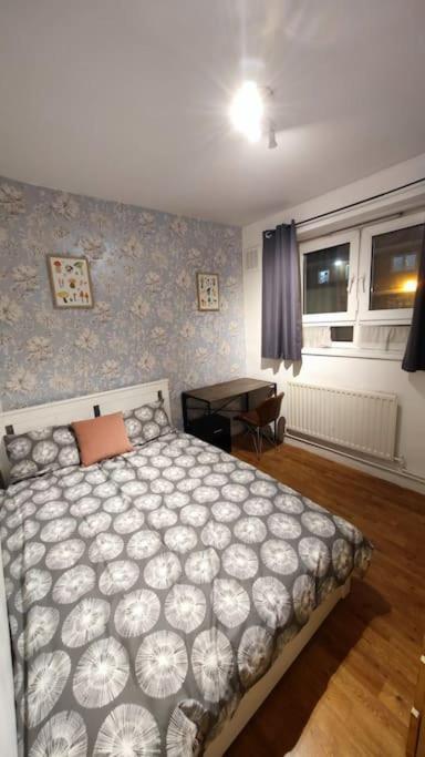 Central London Spacious Flat With 2 To 3 Bedrooms Dış mekan fotoğraf
